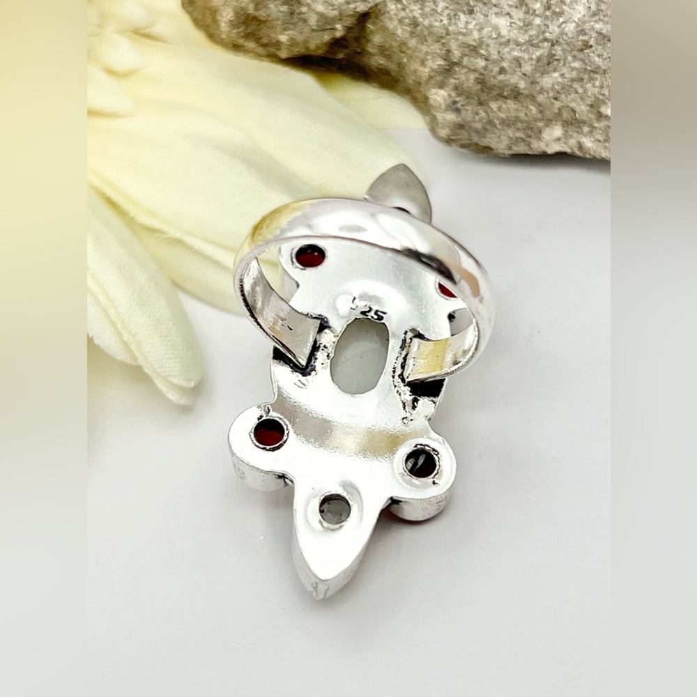 SALE- MOONSTONE/GARNET RING - Picture 9 of 14